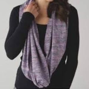 Lululemon Vinyasa Heathered Scarf.